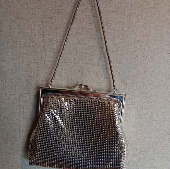 Vintage Oroton Mesh Clutch  mini handbag in good condition - Picture 7 of 7